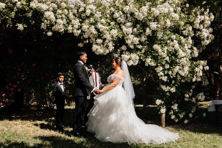 Beautiful Canberra ceremony venue in Vogelweide Estate's gardens