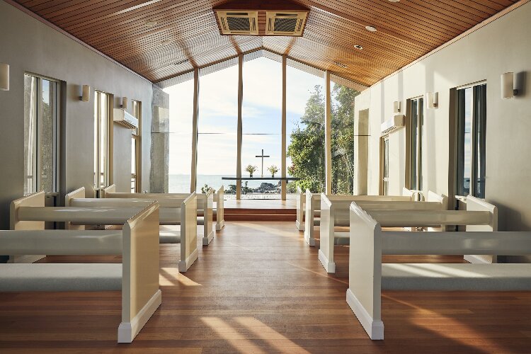 Contemporary wedding ceremony venue Daydream Island