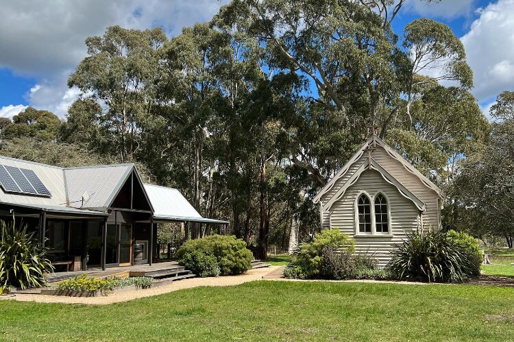 Elope in Australia Little Church