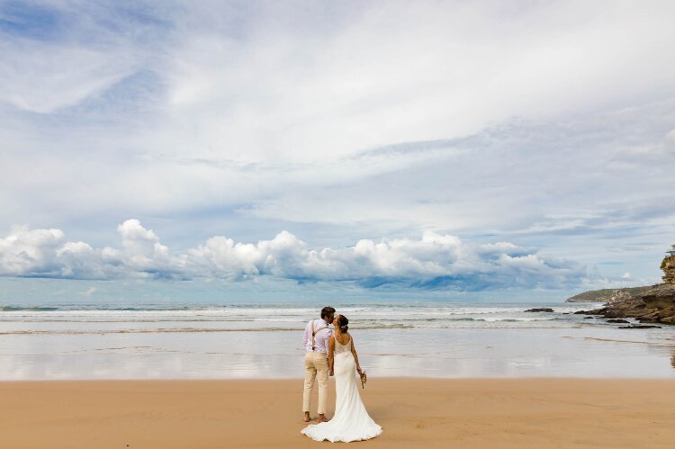 Candid wedding photography by Florent Vidal on New South Wales Central Coast