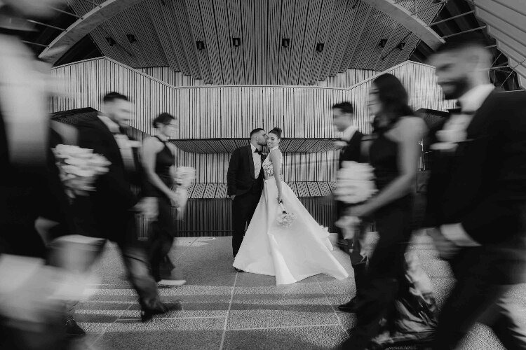 Inexpensive wedding photographer Illawarra NSW