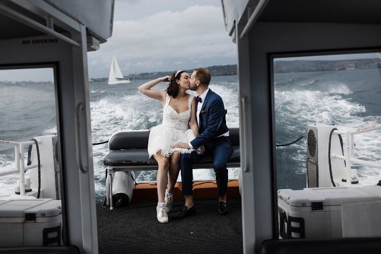 Anna Murray offers intimate wedding photography packages in Sydney
