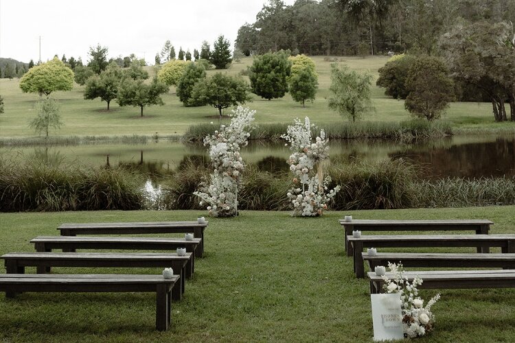 Lakefront wedding venue Woodhouse