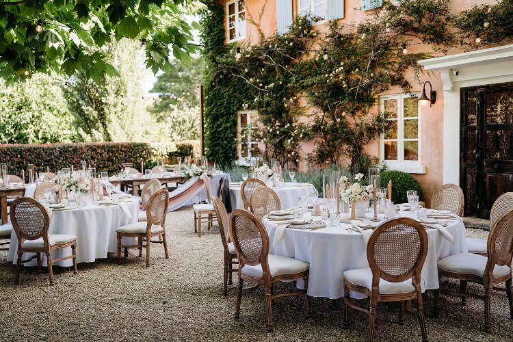 Redleaf is a luxury Italian villa venue to rent for weddings