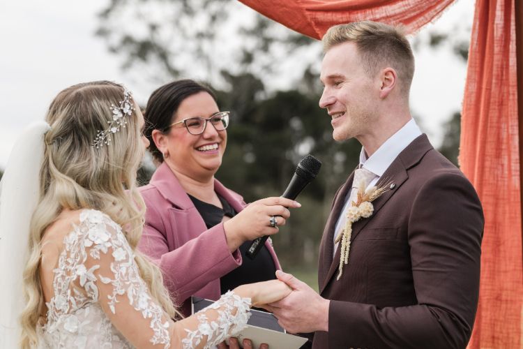 Newcastle celebrant Louise Manning marrying a Bride & Groom in the city