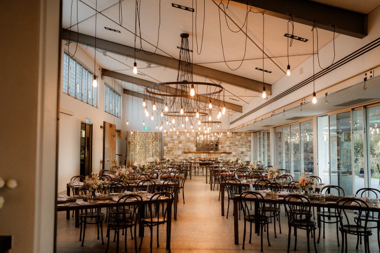 Peats Ridge reception venue overlooking a golf course