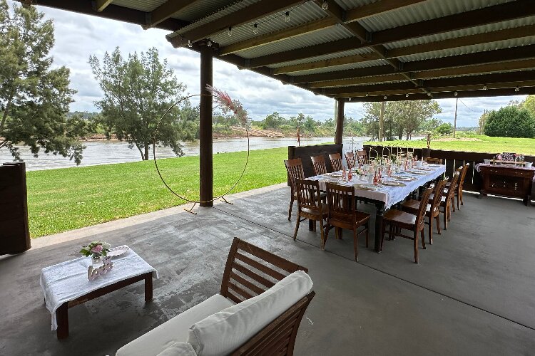 Riverfront home wedding venue Hawkesbury