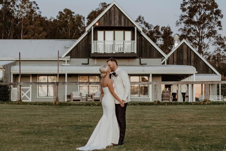 Squires Vineyard Elopement Packages
