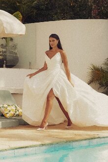 Wedding Dress Designer Moira Hughes 01