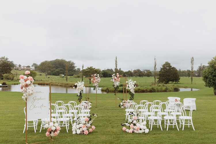 Willow Farm waterfront wedding place