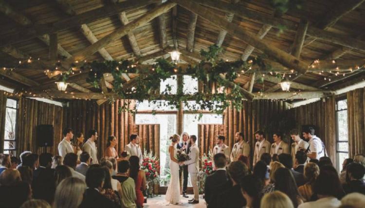Barn wedding venue wildes meadow