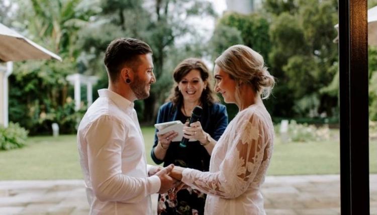 Robyn Freer is a Blue Mountains Celebrant