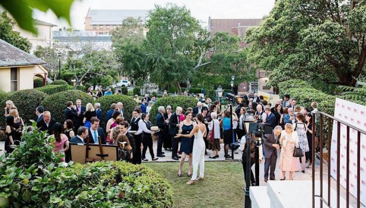 Sydney Uni offers quandrangles for garden wedding ceremonies