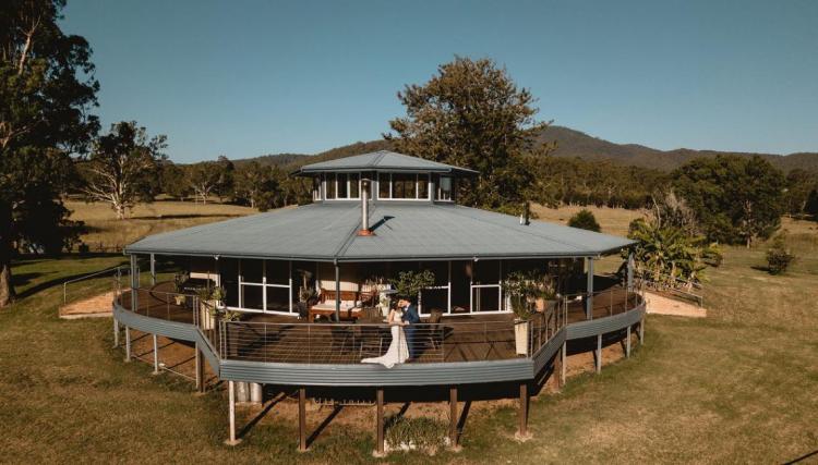 Longview Farm is a luxury rotating house and wedding venue in NSW