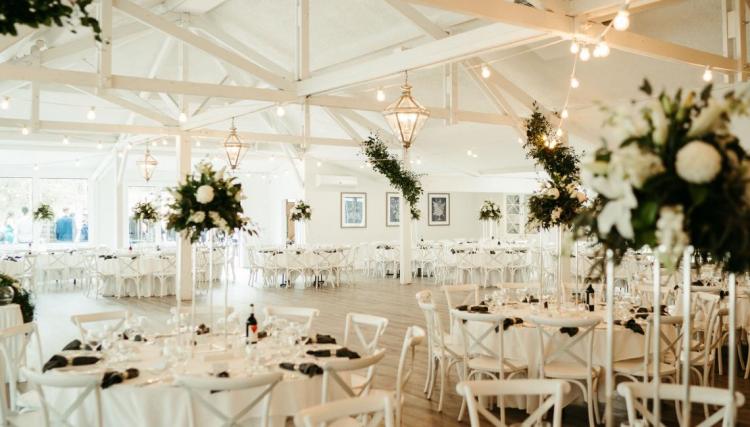 Bramleigh Estate is an elegant ballroom wedding venue in Melbourne