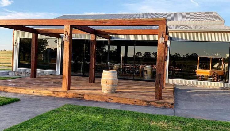 country wedding venue petrichor