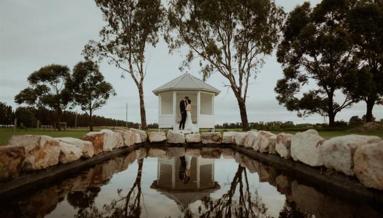 Small wedding venues in the Illawarra - Figbird Cottage