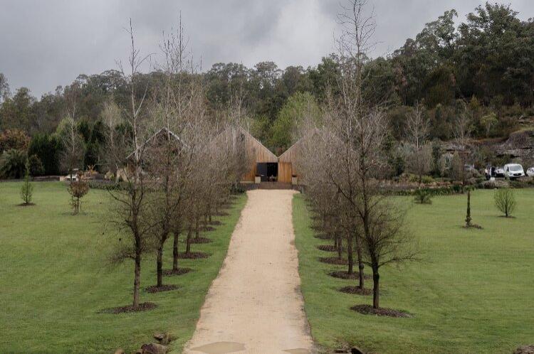 Bushland wedding reception venue with elegant driveway in the Hunter Valley NSW