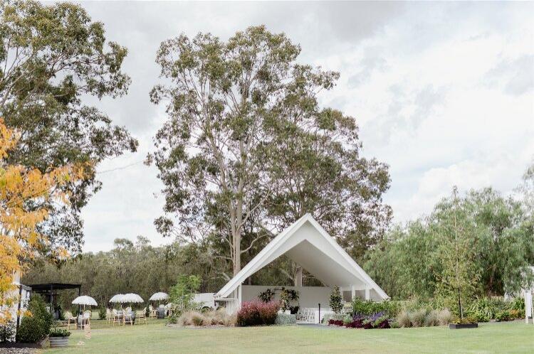 Private wedding estate with open air chapel & reception hall in Pokolbin