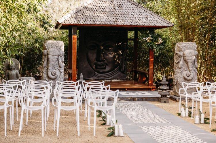 Unusual wedding ceremony space QLD