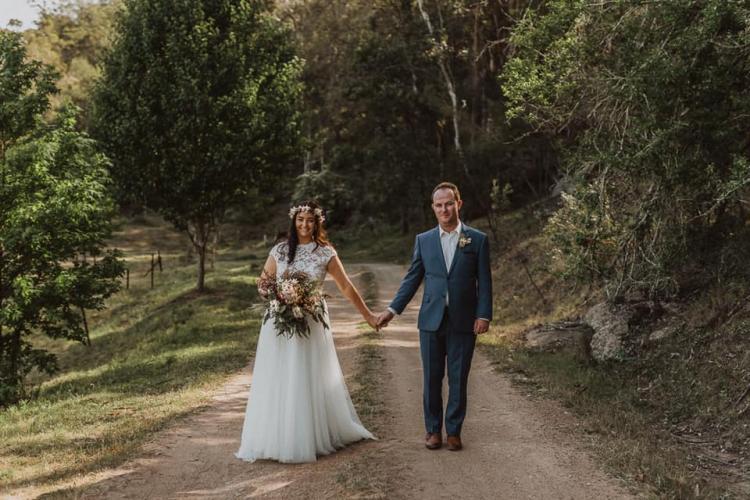 Cranky Rock Wollombi is an affordable wedding venue in the Hunter Valley