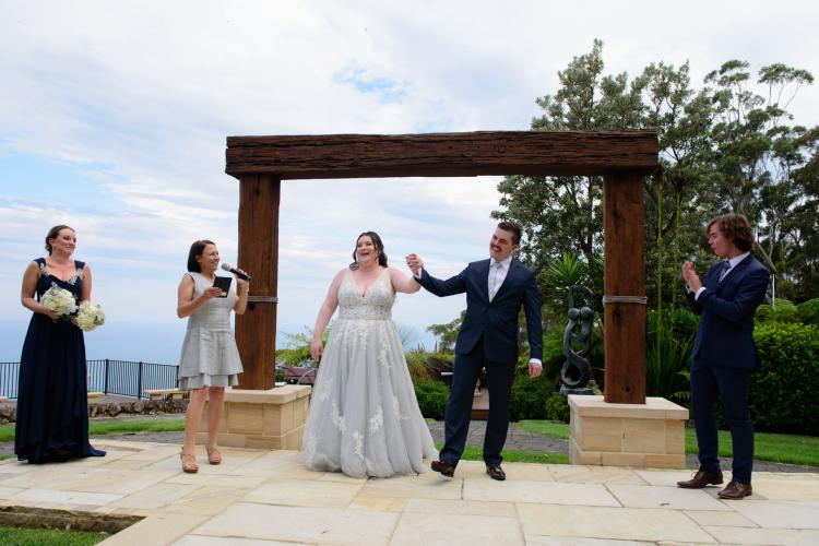 Illawarra Marriage Celebrant Amanda Knapton