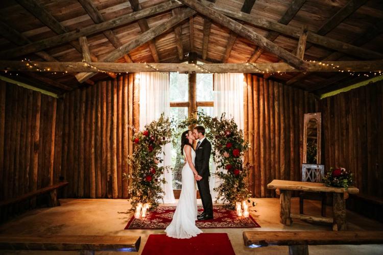 Weddings In The Wilde Log Chapel